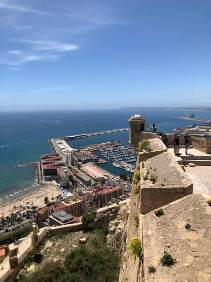 Calle San Carlos 132 Alicante Dış mekan fotoğraf