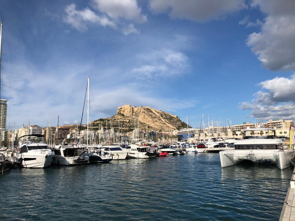 Calle San Carlos 132 Alicante Dış mekan fotoğraf